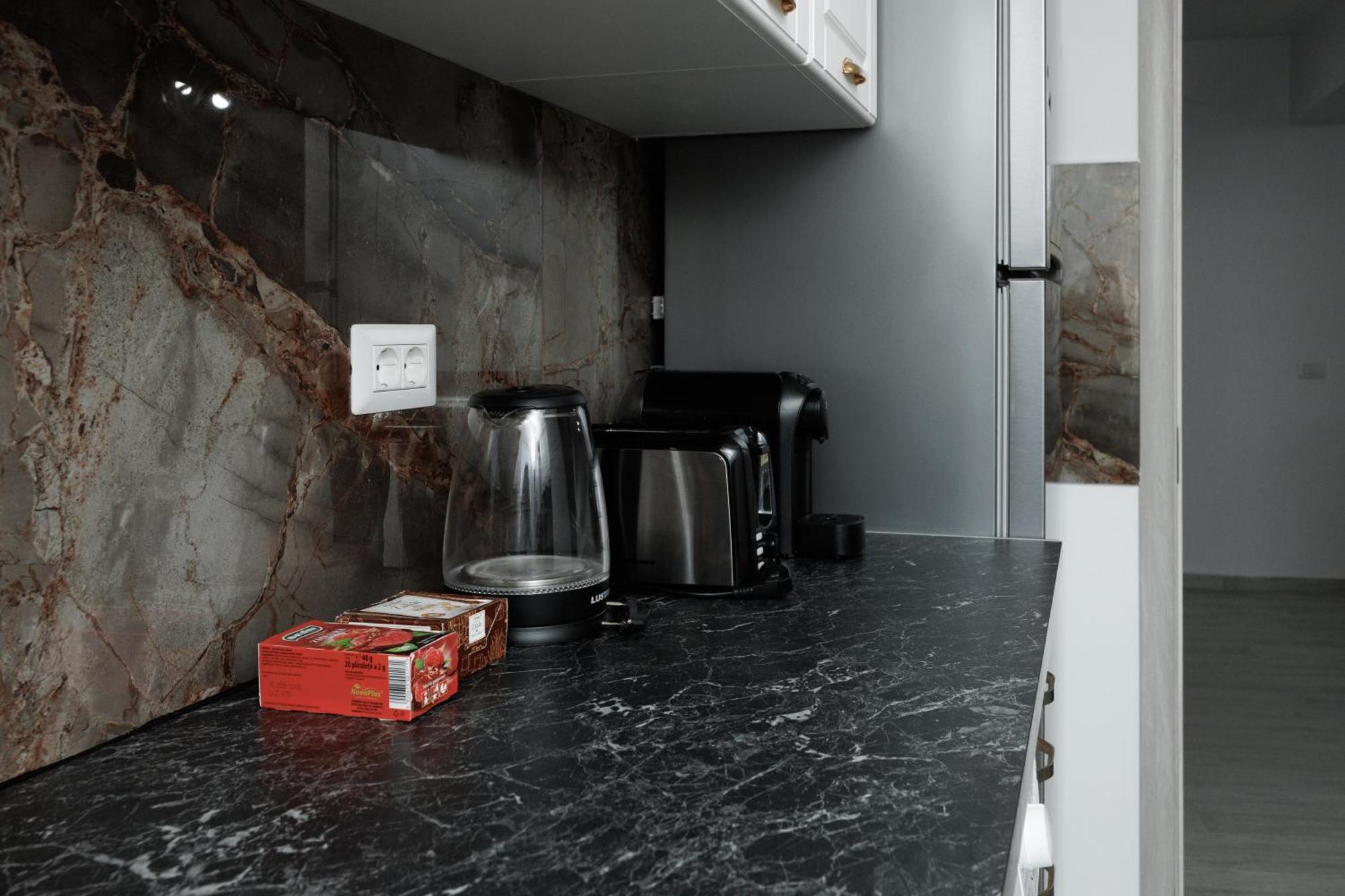 Exclusive Ultracentral Apartments And Studios #Enescu#Universitatii#Сучава Экстерьер фото