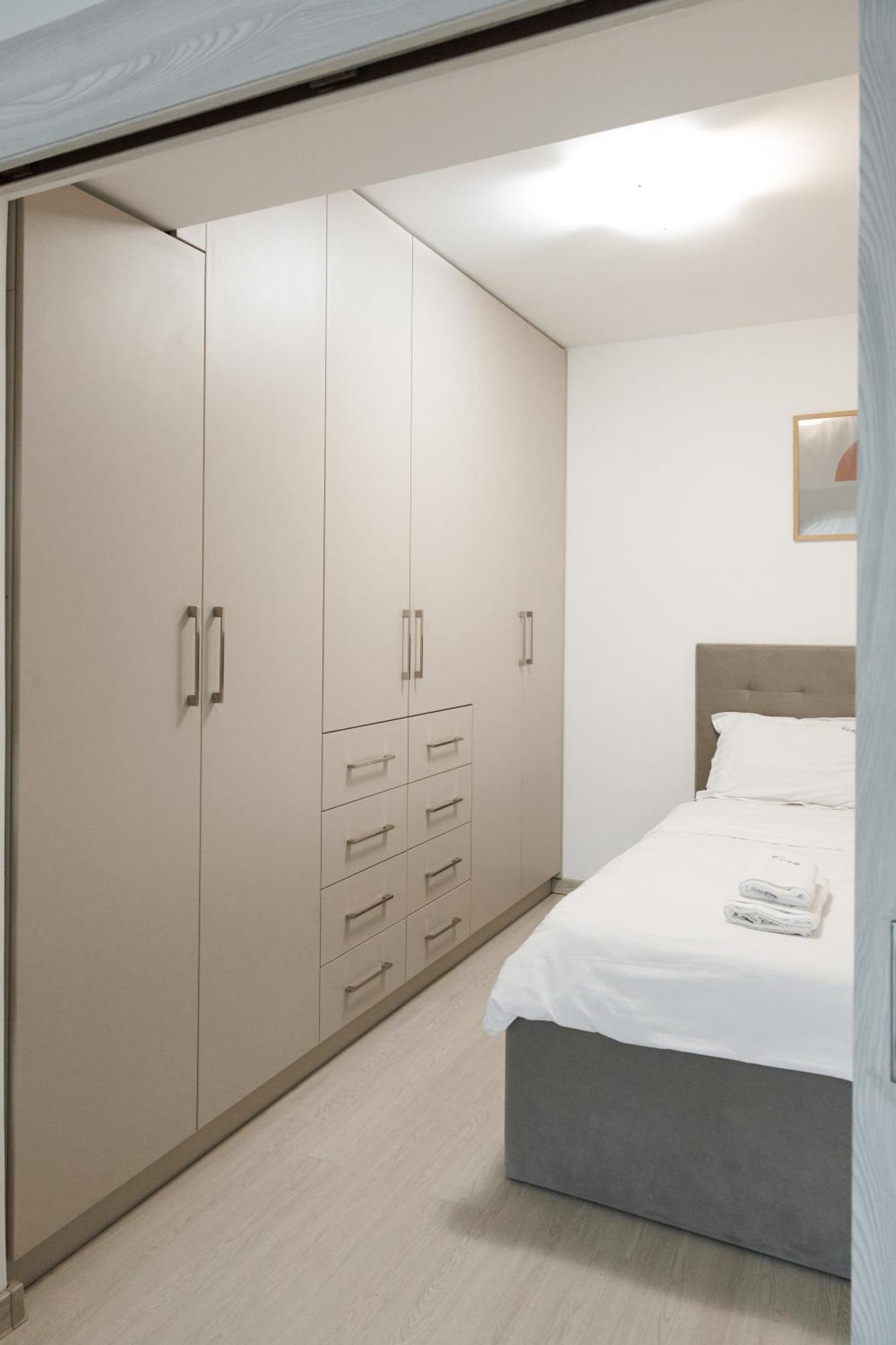 Exclusive Ultracentral Apartments And Studios #Enescu#Universitatii#Сучава Экстерьер фото