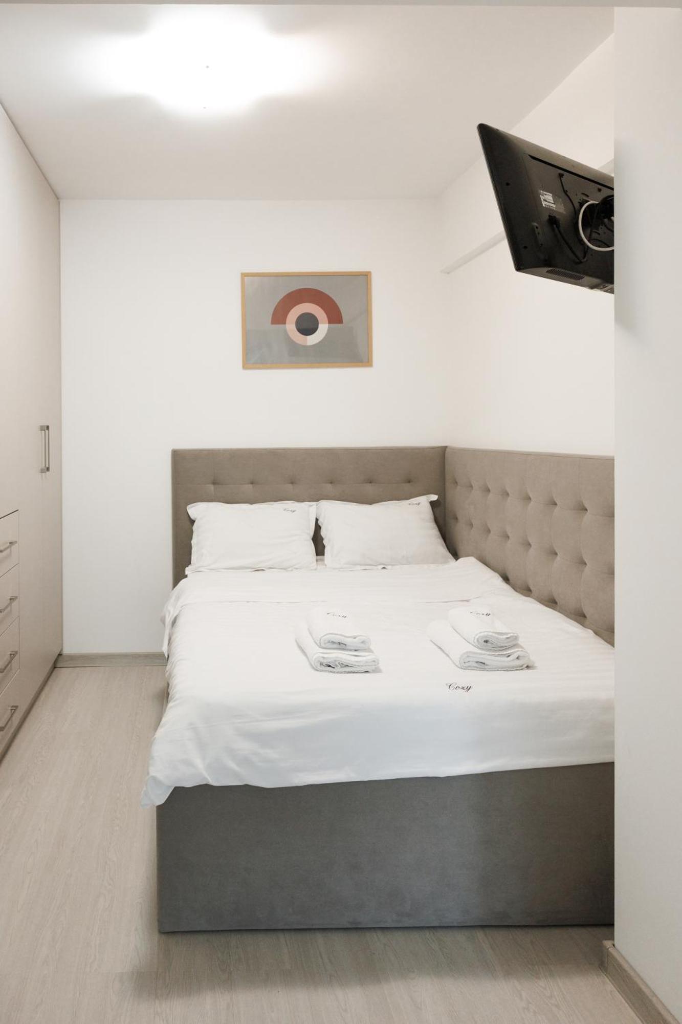 Exclusive Ultracentral Apartments And Studios #Enescu#Universitatii#Сучава Экстерьер фото